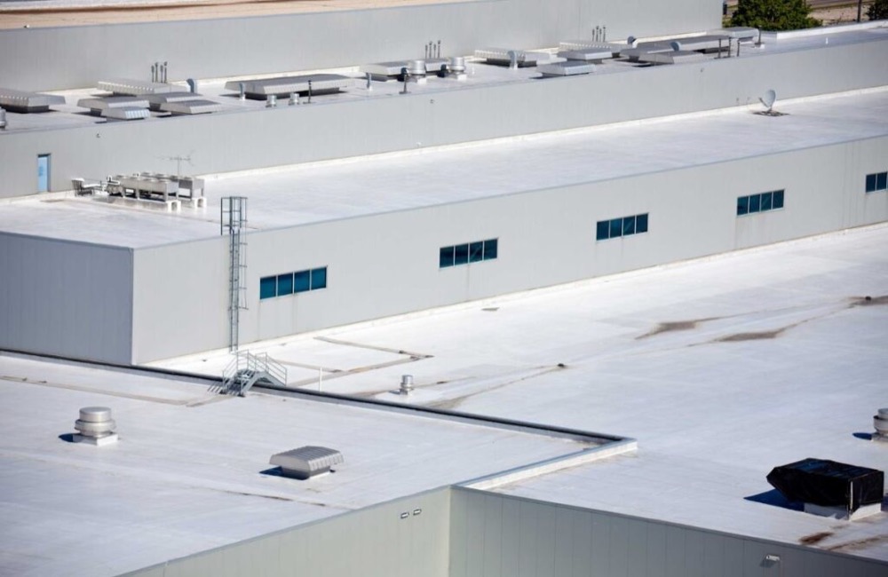 What Makes a Commercial Roof Winter-Ready? A Checklist for Maryland Businesses