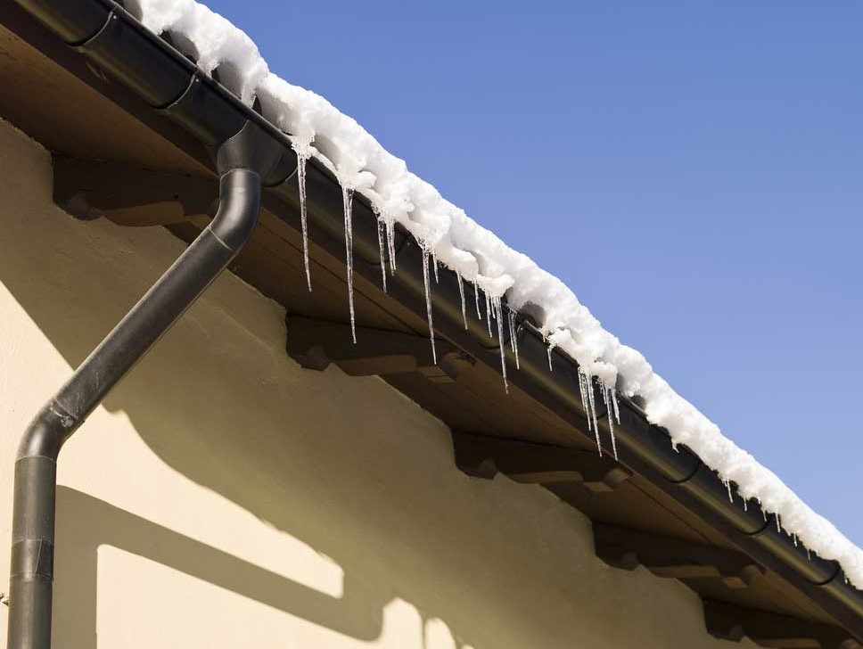 ice dam on roof
